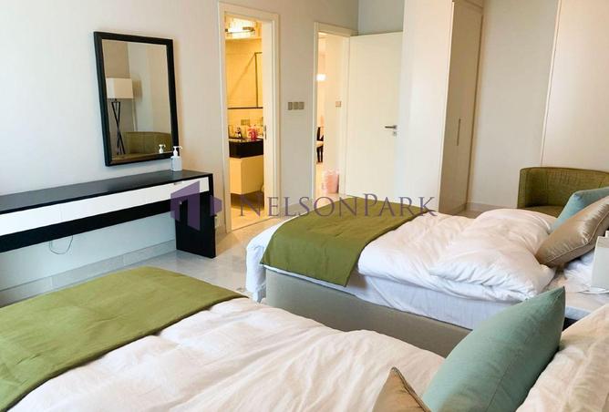 985323 - Property Image 2