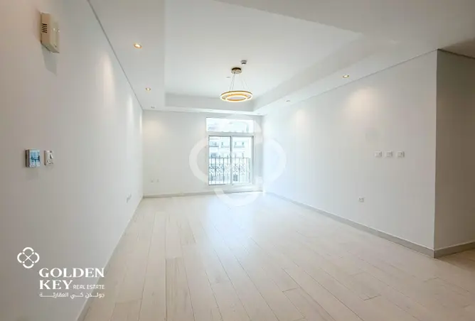 62805469 - Property Image 3
