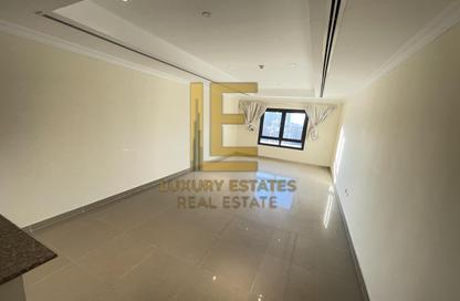 Apartment - Studio - 1 Bathroom for rent in West Porto Drive - Porto Arabia - The Pearl Island - Doha