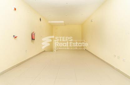 Shop - Studio for rent in East Industrial Street - Birkat Al Awamer - Al Wakra