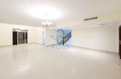 مجمع سكني - 5 غرف نوم - 5 حمامات للايجار في فيتا ريزيدنس - الغرافة - الدوحة