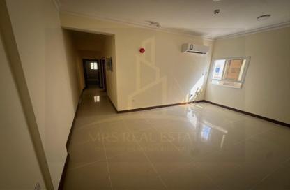 Apartment - 2 Bedrooms - 2 Bathrooms for rent in Old Airport Residential Apartments - Old Airport Road - Doha