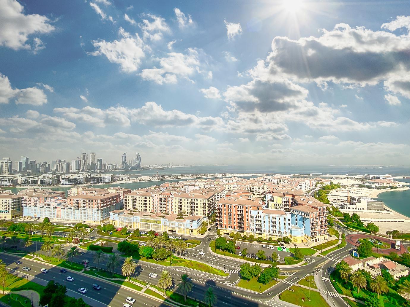 Modern 2BR Apartment | Balcony | QQ View