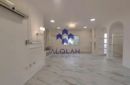 Villa - 3 Bedrooms - 3 Bathrooms for rent in New Salata - Salata - Doha