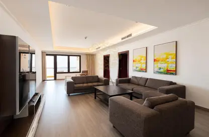 Apartment - 2 Bedrooms - 3 Bathrooms for sale in West Porto Drive - Porto Arabia - The Pearl Island - Doha