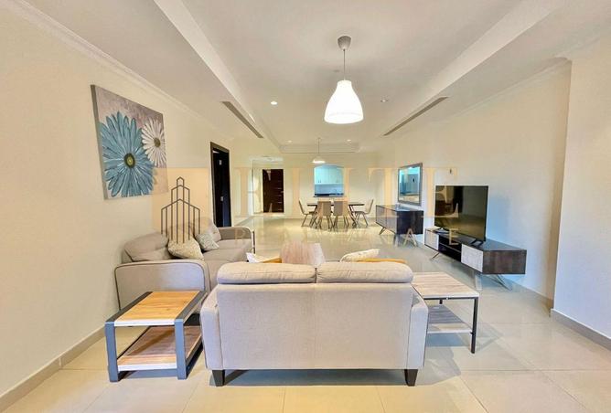 1025717 - Property Image 3