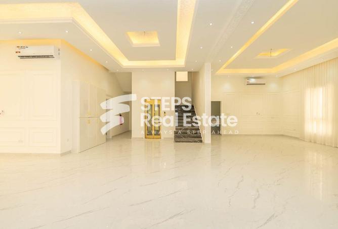 54878932 - Property Image 2