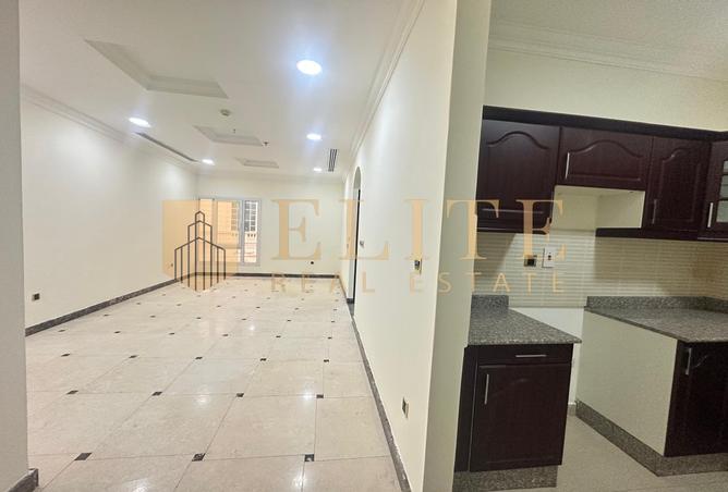 54200607 - Property Image 2