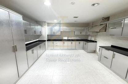 Villa - 5 - 6 for sale in Waterfront Residential - The Waterfront - Lusail