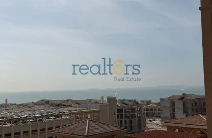 Apartment - 1 Bedroom - 2 Bathrooms for rent in Tower 24 - Porto Arabia - The Pearl Island - Doha