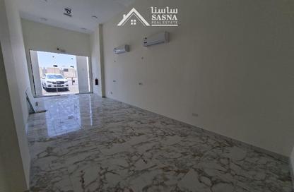 Shop - Studio - 1 Bathroom for rent in Al Azizia Street - Al Aziziyah - Doha