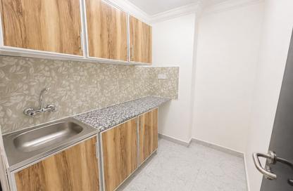 Apartment - Studio - 1 Bathroom for rent in Wholesale Market Street - Abu Hamour - Doha Apartment - Studio - 1 Bathroom for rent in Wholesale Market Street - Abu Hamour - Doha