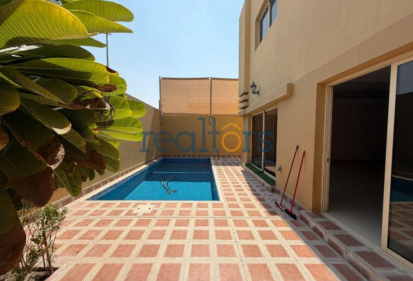63864077 - Property Main Image