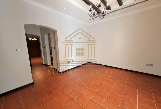 52501303 - Property Image 2