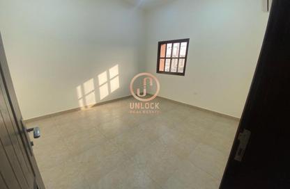 Apartment - 2 Bedrooms - 2 Bathrooms for rent in Anas Street - Fereej Bin Mahmoud North - Fereej Bin Mahmoud - Doha