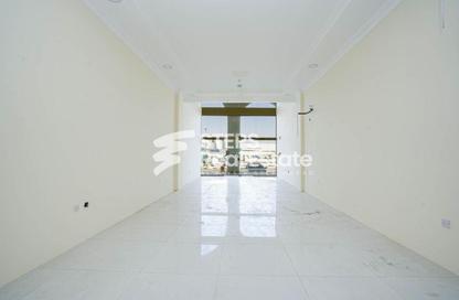Shop - Studio - 1 Bathroom for rent in East Industrial Street - Birkat Al Awamer - Al Wakra Shop - Studio - 1 Bathroom for rent in East Industrial Street - Birkat Al Awamer - Al Wakra