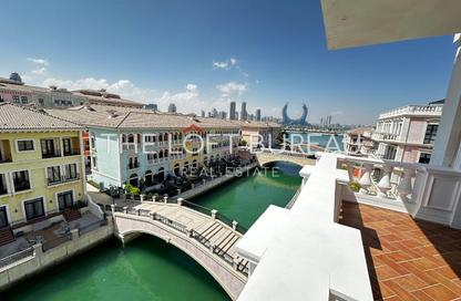 Apartment - 3 Bedrooms - 4 Bathrooms for rent in Gondola - Qanat Quartier - The Pearl Island - Doha