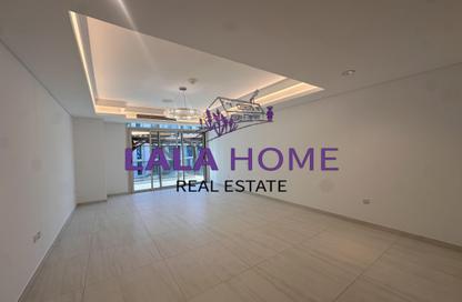 Apartment - 2 Bedrooms - 4 Bathrooms for sale in Crystal Residence - Gewan Island - The Pearl Island - Doha Apartment - 2 Bedrooms - 4 Bathrooms for sale in Crystal Residence - Gewan Island - The Pearl Island - Doha