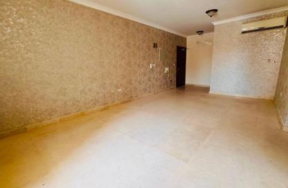 Apartment - 2 Bedrooms - 2 Bathrooms for rent in Bin Omran 35 - Fereej Bin Omran - Doha