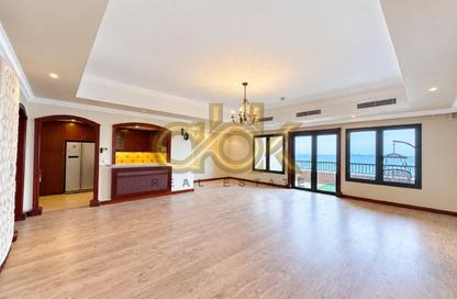 Apartment - 3 - 4 for sale in East Porto Drive - Porto Arabia - The Pearl Island - Doha