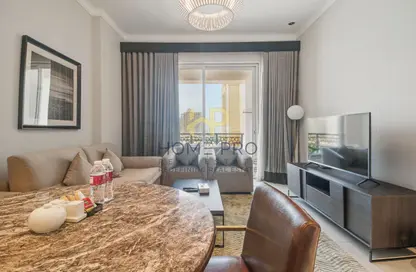 Apartment - 2 Bedrooms - 3 Bathrooms for rent in Viva West - Viva Bahriyah - The Pearl Island - Doha