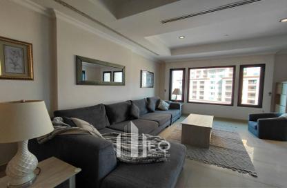 Apartment - 2 Bedrooms - 2 Bathrooms for rent in East Porto Drive - Porto Arabia - The Pearl Island - Doha