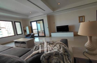 Apartment - 2 Bedrooms - 2 Bathrooms for rent in East Porto Drive - Porto Arabia - The Pearl Island - Doha