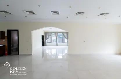 فيلا - 3 غرف نوم - 5 حمامات للايجار في فلل واست باي لاغون - وست باي لاجون - بحيرة وست لاجون - الدوحة