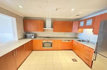Apartment - 1 Bedroom - 2 Bathrooms for rent in East Porto Drive - Porto Arabia - The Pearl Island - Doha Apartment - 1 Bedroom - 2 Bathrooms for rent in East Porto Drive - Porto Arabia - The Pearl Island - Doha