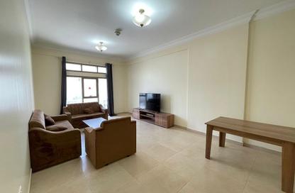 Apartment - 2 Bedrooms - 3 Bathrooms for rent in Umm Ghwailina Comm - Umm Ghuwalina - Umm Ghuwailina - Doha