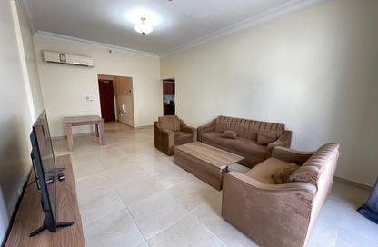 Apartment - 2 Bedrooms - 3 Bathrooms for rent in Umm Ghwailina Comm - Umm Ghuwalina - Umm Ghuwailina - Doha