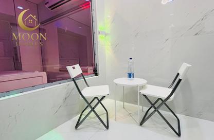Apartment - Studio - 1 Bathroom for rent in Umm Ghwailina Comm - Umm Ghuwalina - Umm Ghuwailina - Doha