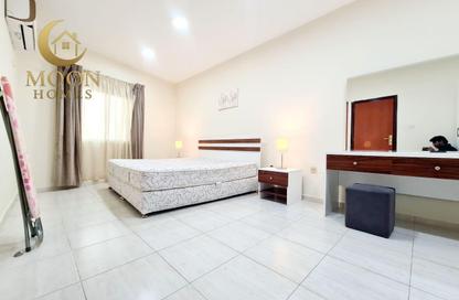 Apartment - 1 Bedroom - 1 Bathroom for rent in Umm Ghuwailina 4 - Umm Ghuwailina - Doha