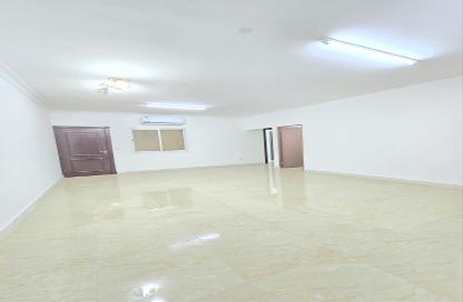Apartment - 1 Bedroom - 1 Bathroom for rent in Umm Al Seneem Street - Ain Khaled - Doha