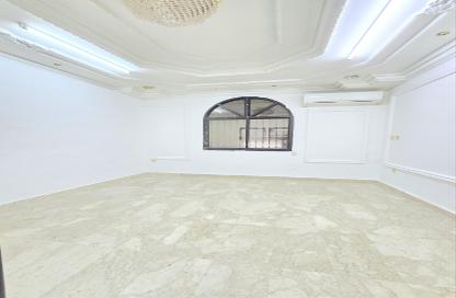 Apartment - 1 Bedroom - 1 Bathroom for rent in Umm Al Seneem Street - Ain Khaled - Doha