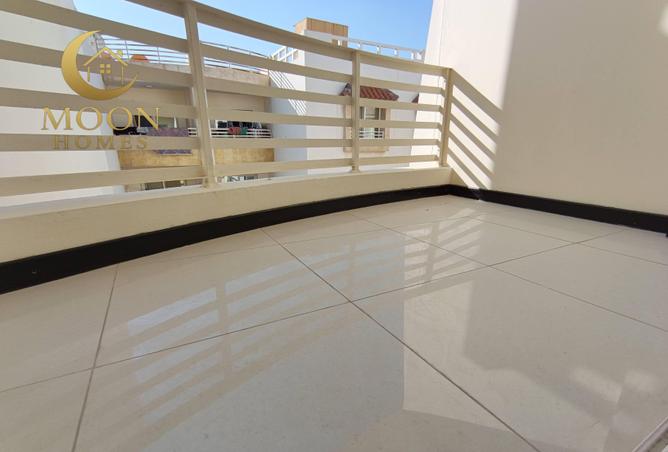 1004540 - Property Image 2