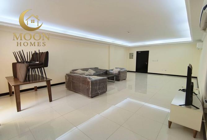 1004540 - Property Image 3