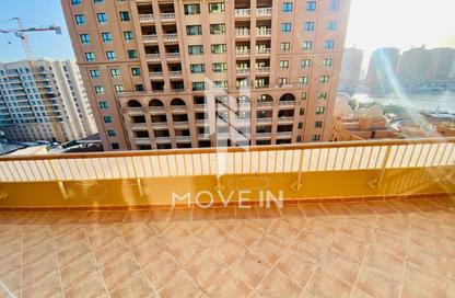 Apartment - 1 Bedroom - 2 Bathrooms for rent in East Porto Drive - Porto Arabia - The Pearl Island - Doha