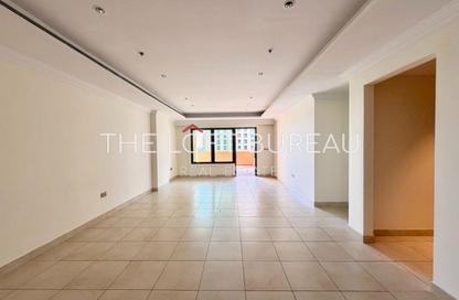 Apartment - 2 Bedrooms - 3 Bathrooms for rent in East Porto Drive - Porto Arabia - The Pearl Island - Doha