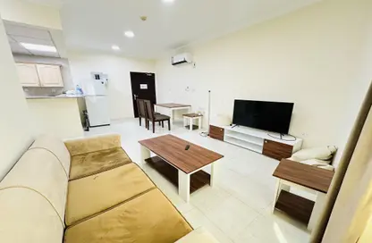 Apartment - 1 Bedroom - 1 Bathroom for rent in Umm Ghwailina Comm - Umm Ghuwalina - Umm Ghuwailina - Doha