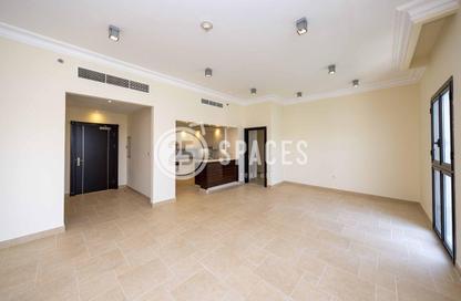 Apartment - 3 Bedrooms - 4 Bathrooms for rent in Mercato - Qanat Quartier - The Pearl Island - Doha