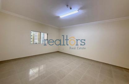 Apartment - 2 - 2 for rent in Thabit Bin Zaid Street - Al Mansoura - Doha