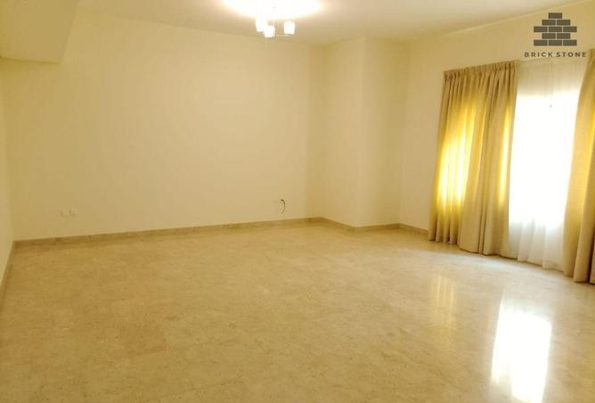 52590362 - صورة العقار 2