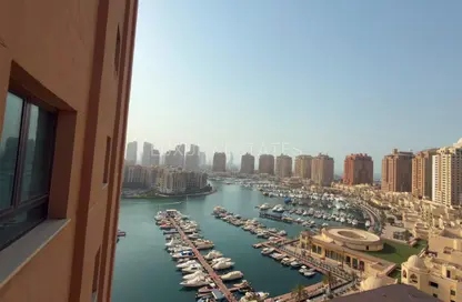 Apartment - 1 Bedroom - 2 Bathrooms for rent in East Porto Drive - Porto Arabia - The Pearl Island - Doha