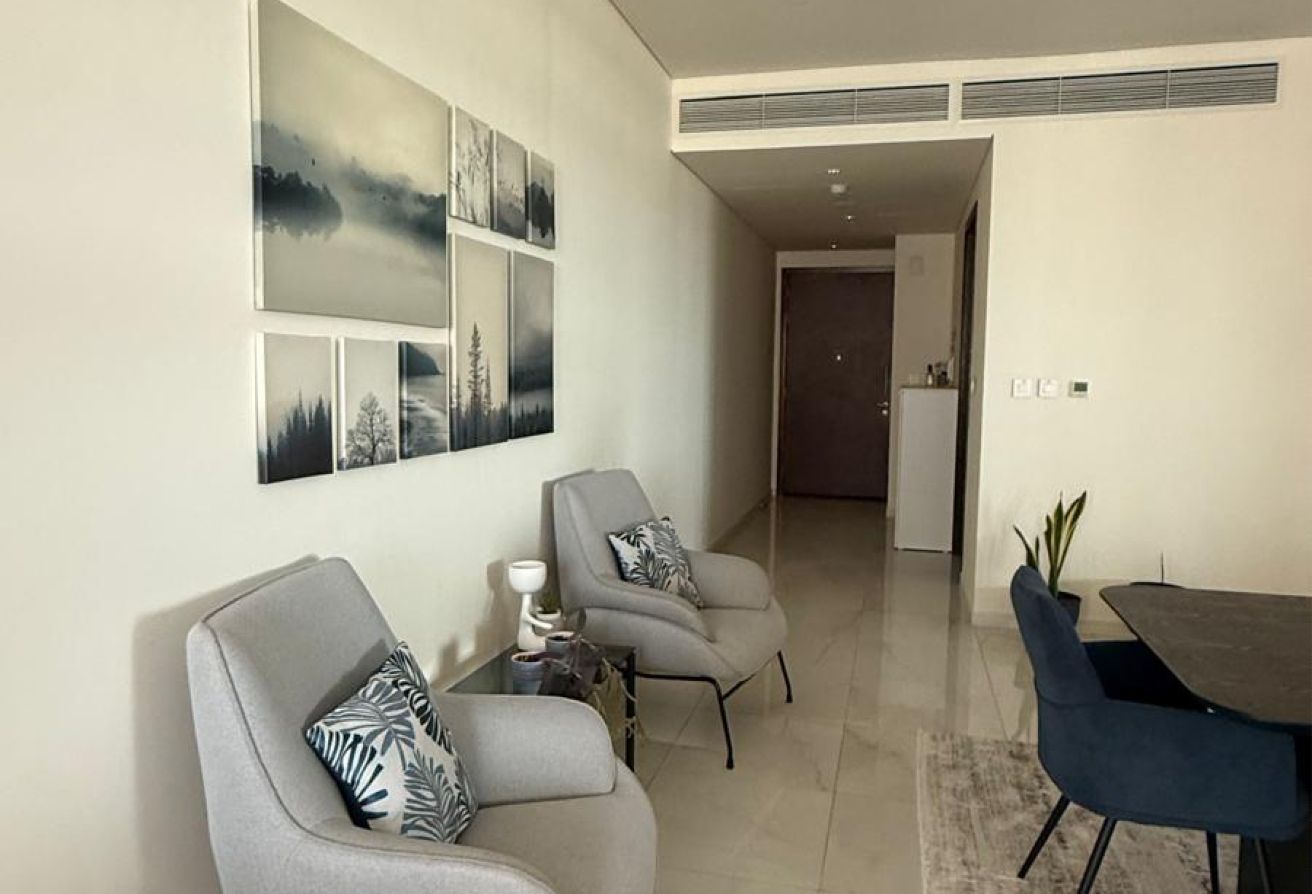 Premium 2-Bedroom Sea View Residence | Lusail Seef thumbnail 5