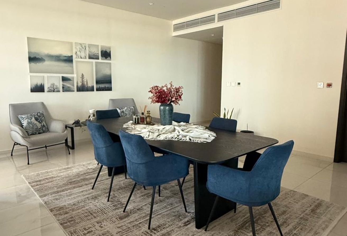 Premium 2-Bedroom Sea View Residence | Lusail Seef thumbnail 2