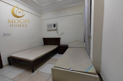 Apartment - 1 Bedroom - 1 Bathroom for rent in Umm Ghwailina Comm - Umm Ghuwalina - Umm Ghuwailina - Doha