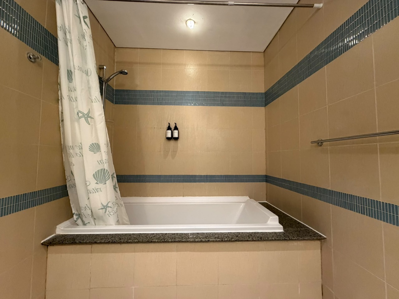 Rent a 130 sqm 1 Bedroom townhouse in Porto Arabia thumbnail 14