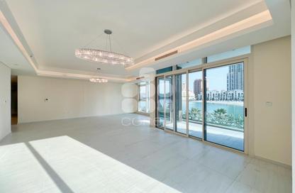 Apartment - 3 Bedrooms - 5 Bathrooms for rent in Crystal Residence - Gewan Island - The Pearl Island - Doha