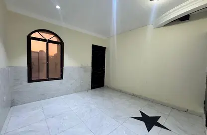 Apartment - Studio - 1 Bathroom for rent in Al Duhail South - Al Duhail - Doha